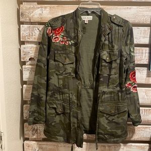 Knox Rose Size XS Army Jacket with Embroidered Floral Accent and Pockets